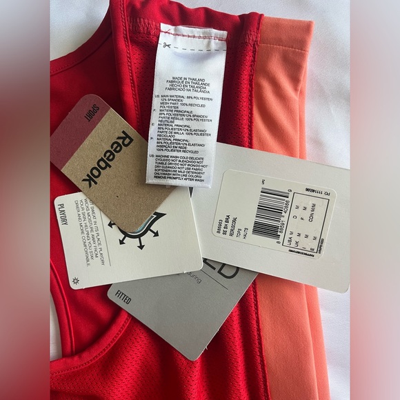 NWT Reebok Workout Bra - Size M Red/Coral - Picture 10 of 10